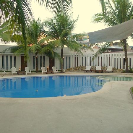 Urban Sands Hotel Iloilo Eksteriør billede