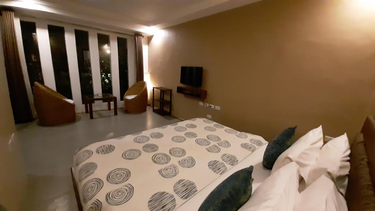 Urban Sands Hotel Iloilo Eksteriør billede