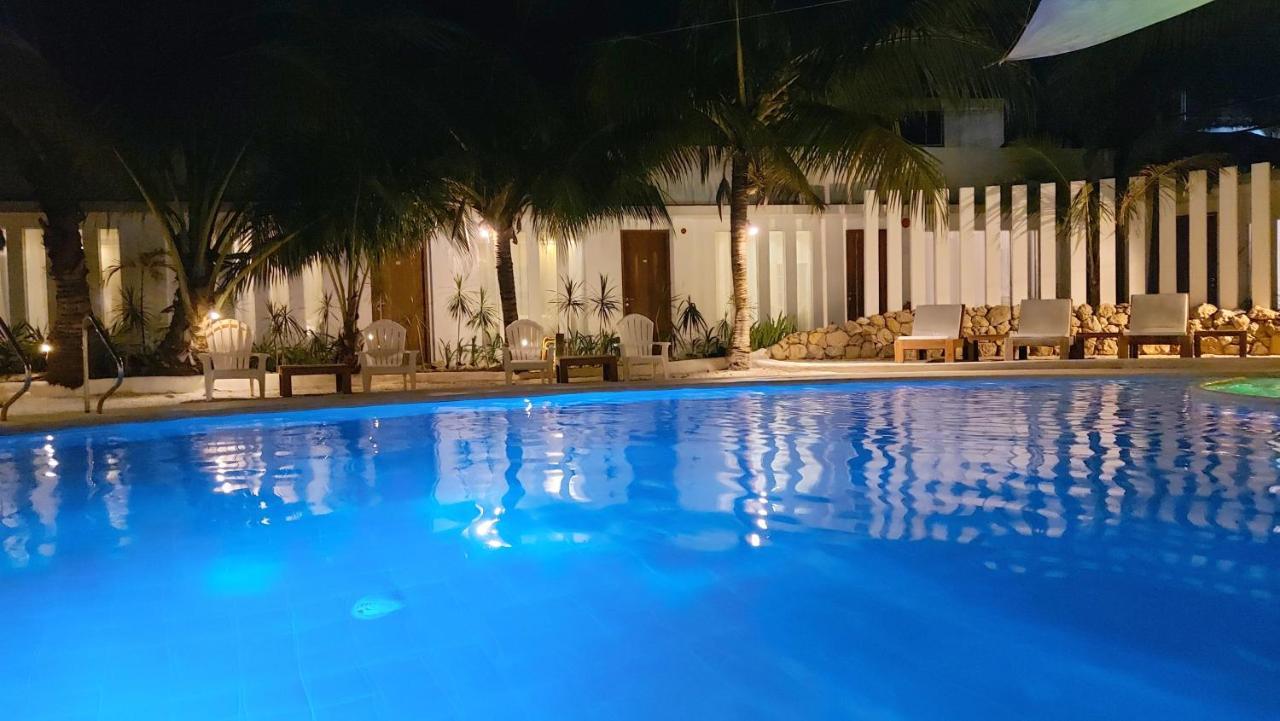 Urban Sands Hotel Iloilo Eksteriør billede
