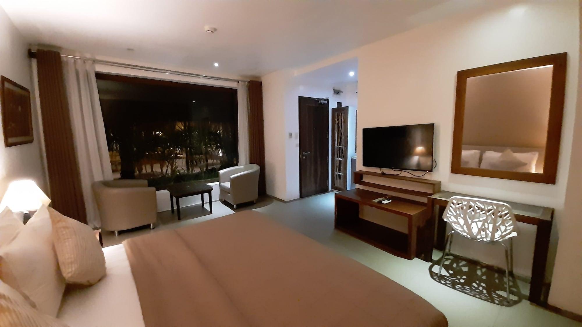 Urban Sands Hotel Iloilo Eksteriør billede